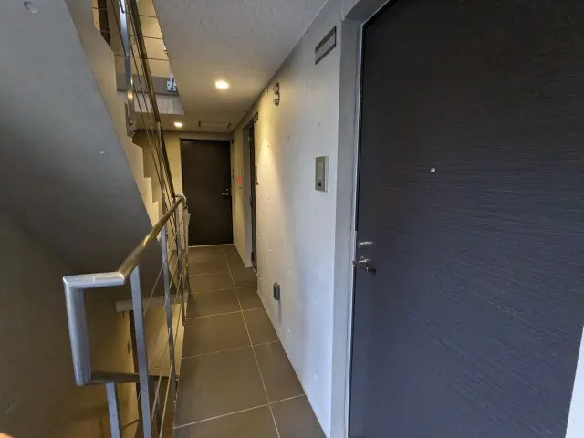 Regaland Meguro - Exterior - ["Fixture", "Door", "Floor"]