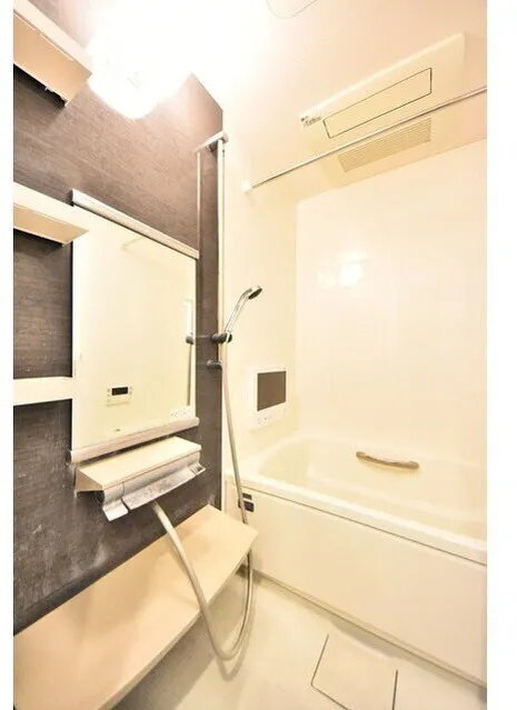 King House Sugamo - Interior - ["Flooring", "Interior design", "Plumbing fixture"]