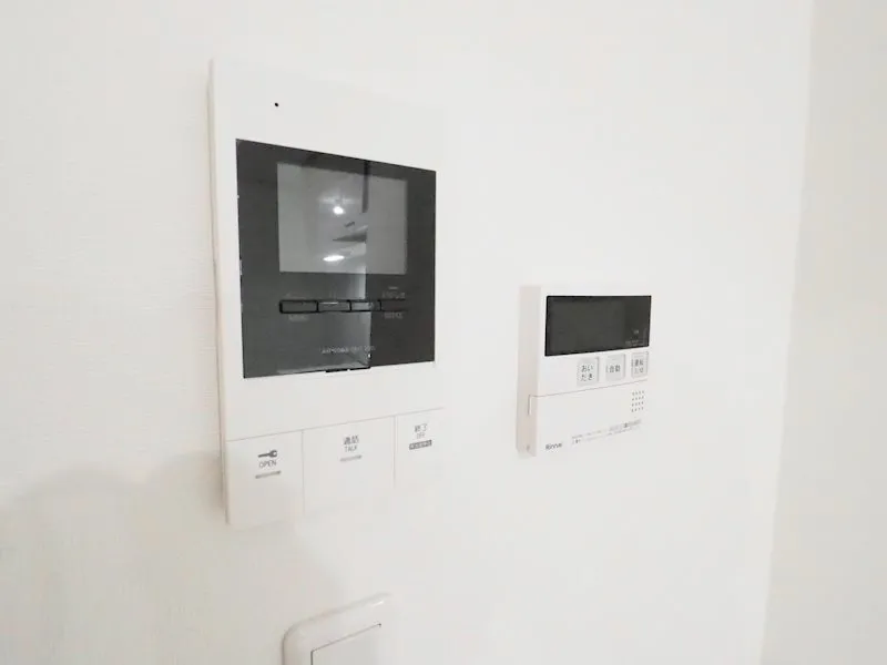 Due Iriya I - Interior - Security