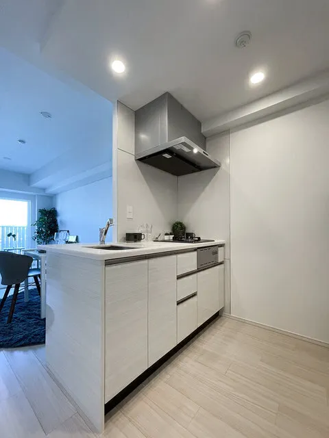 Comforia Higashi-Shinjuku - Interior - ["Cabinetry", "Countertop", "Building"]
