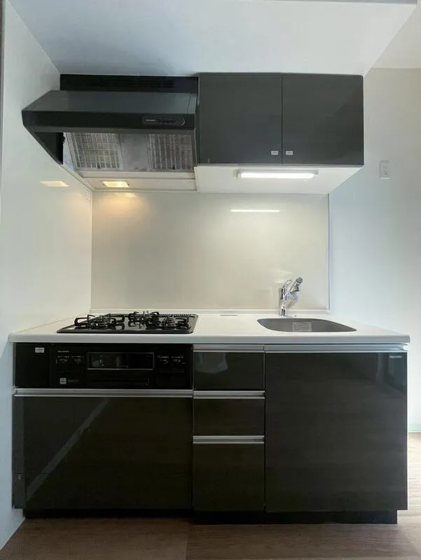 Esmore Morishita - Interior - ["Kitchen", "Kitchen Appliance", "Major appliance"]