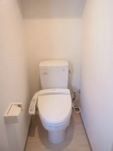 Prime Urban Nishi-Ogikubo II - Interior - ["Toilet seat", "Toilet", "Plumbing fixture"]