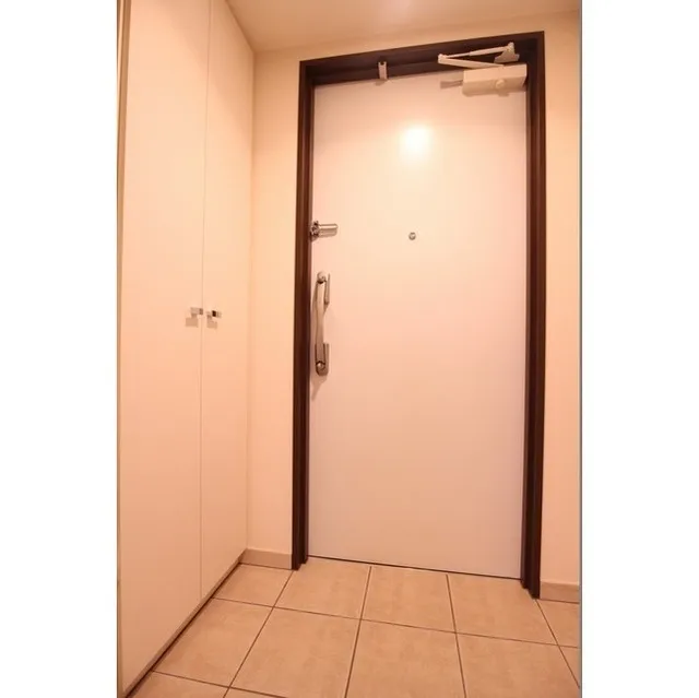 Park Flats Ginza East - Interior - ["Door", "Handle", "Fixture"]