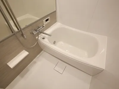 Roppongi View Tower - Interior - ["Plumbing fixture", "Flooring", "Bathtub"]