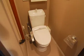 Esty Maison Toyosu Residence - Interior - ["Toilet seat", "Toilet", "Plumbing fixture"]