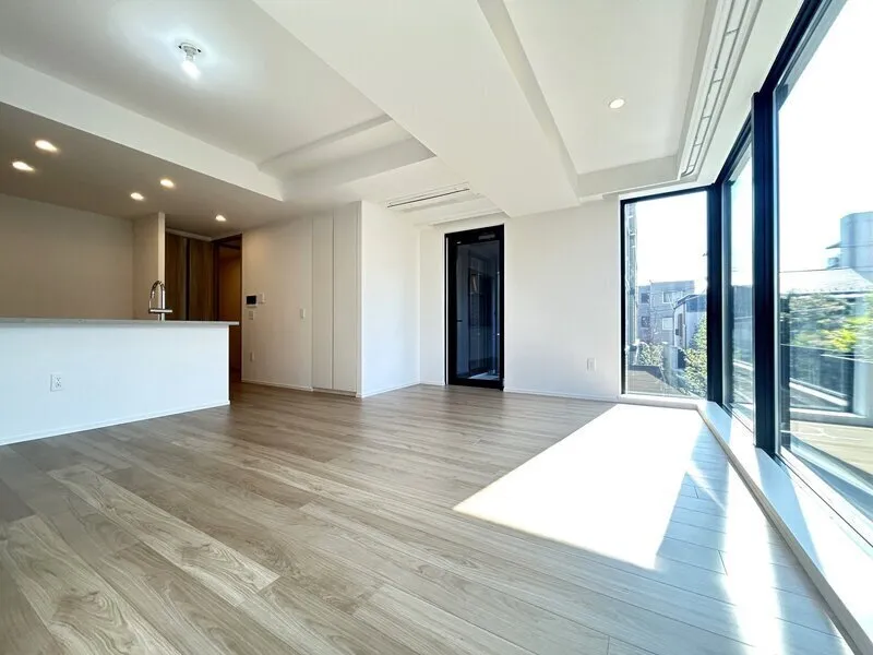 The Lions Ookayama - Interior - ["Flooring", "Floor", "Apartment"]