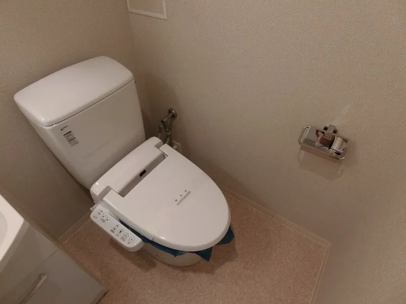 Primal Gotanda - Interior - ["Toilet seat", "Plumbing fixture", "Bathroom"]
