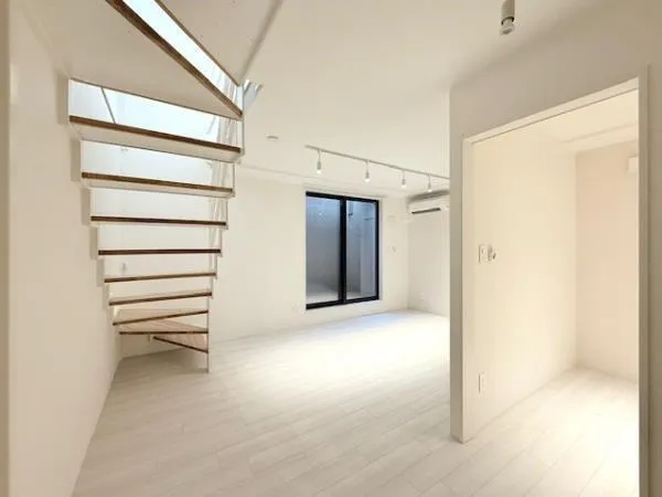 ALERO Shin Nakano II - Interior - ["Wood", "Flooring", "Floor"]