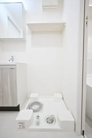 The Residence Nihonbashi - Interior - ["Flooring", "Plumbing fixture", "Floor"]
