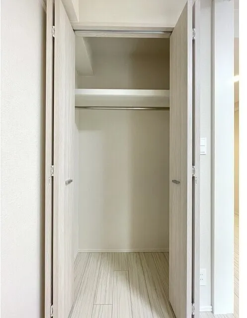 Comforia Liv Kayabacho - Interior - ["Flooring", "Wood", "Floor"]