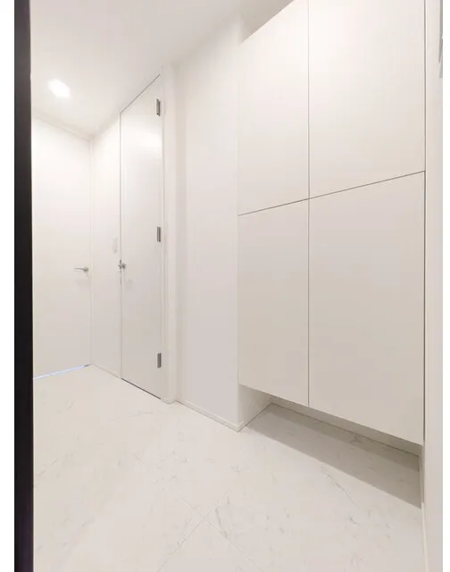 CLK Higashijujo - Interior - ["Flooring", "Floor", "Wall"]