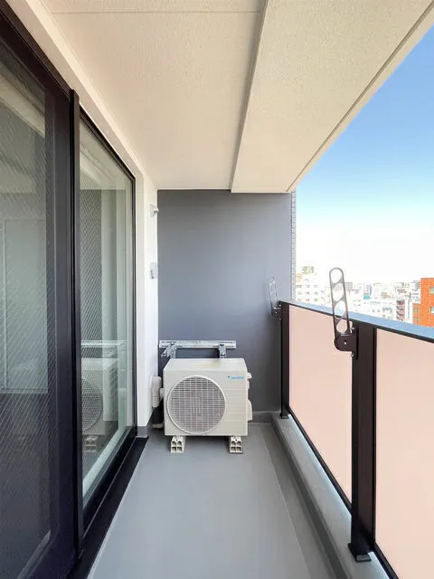 Vermelio Headquarters - Interior - ["Property", "Building", "Window"]