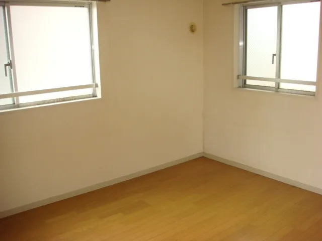 Prime Urban Machiya South Court - Interior - ["Window", "Property", "Building"]