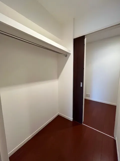 Residia Tower Kamiikebukuro (Tower Building) - Interior - ["Flooring", "Wood", "Floor"]
