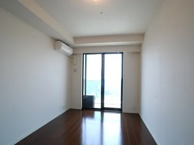 Lieto Court Arc Tower - Interior - ["Building", "Window", "Fixture"]