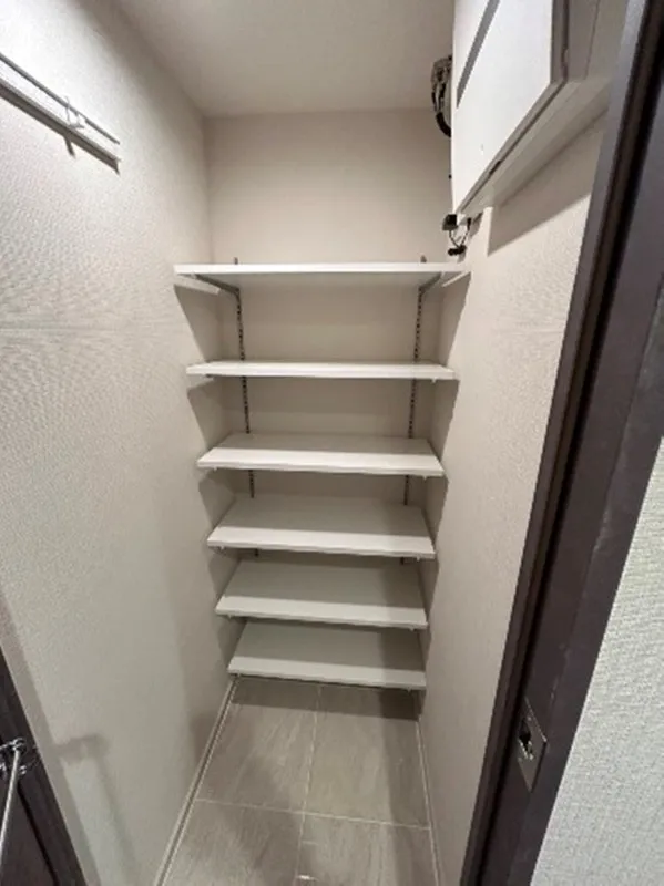 Prime Nexus Omorikita - Interior - ["Flooring", "Ceiling", "Floor"]