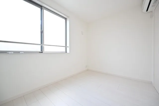 Prague Terrace, In Front Of The University Of Tokyo - Interior - ["Flooring", "Floor", "Apartment"]