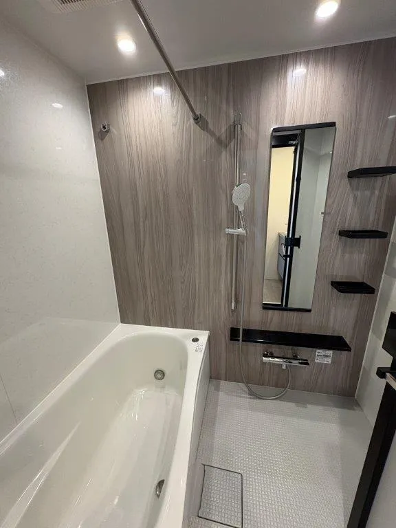 Prime Maison Iriya - Interior - ["Flooring", "Plumbing fixture", "Bathroom"]