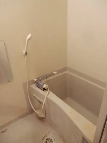 Blanche Shin-Nakano - Interior - ["Plumbing fixture", "Bathtub", "Tap"]