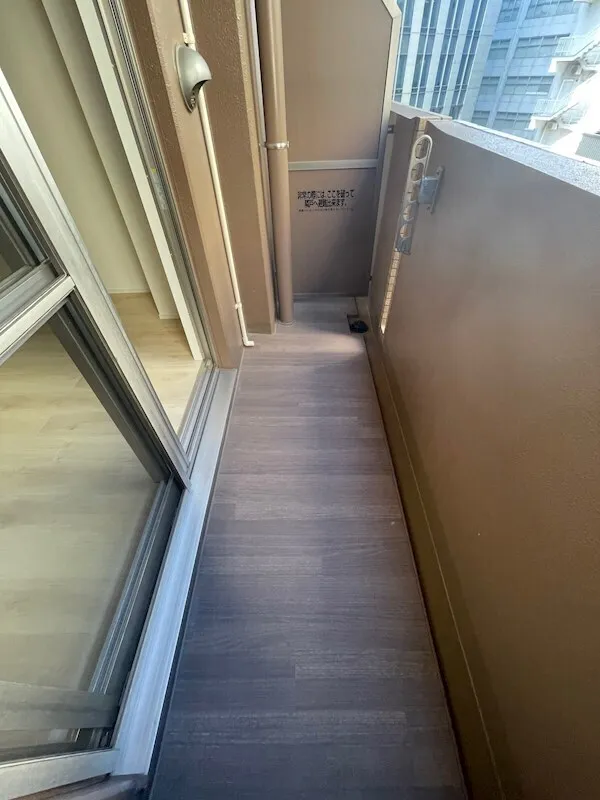Residia Monzen Nakamachi - Interior - ["Wood", "Flooring", "Floor"]