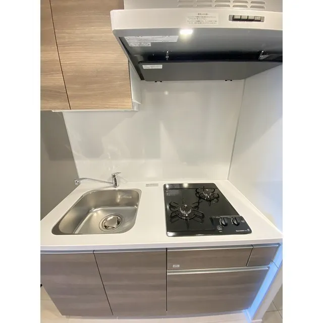 Comforia Higashioi I - Interior - ["Cabinetry", "Kitchen sink", "Countertop"]