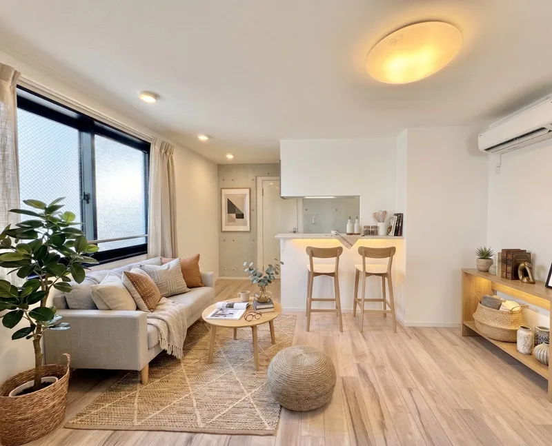 PREAS OHMORI - Interior - ["Interior design", "Furniture", "Flooring"]