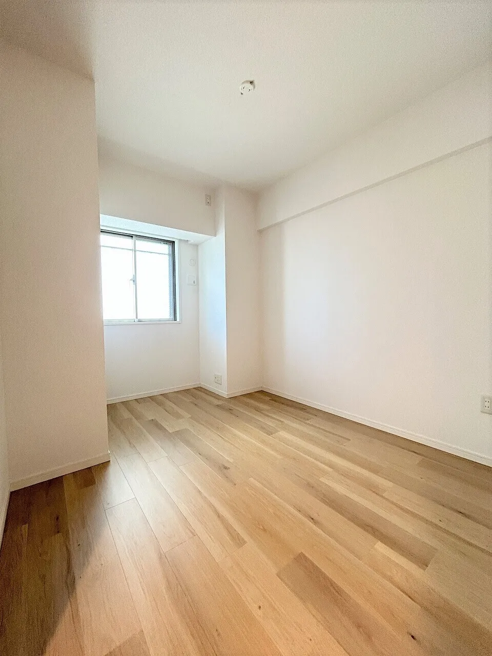 Esty Maison Toyosu Residence - Interior - ["Wood flooring", "Flooring", "Floor"]