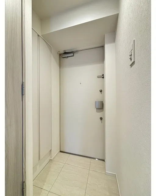 Comforia Liv Osaki - Interior - ["Flooring", "Wood", "Floor"]