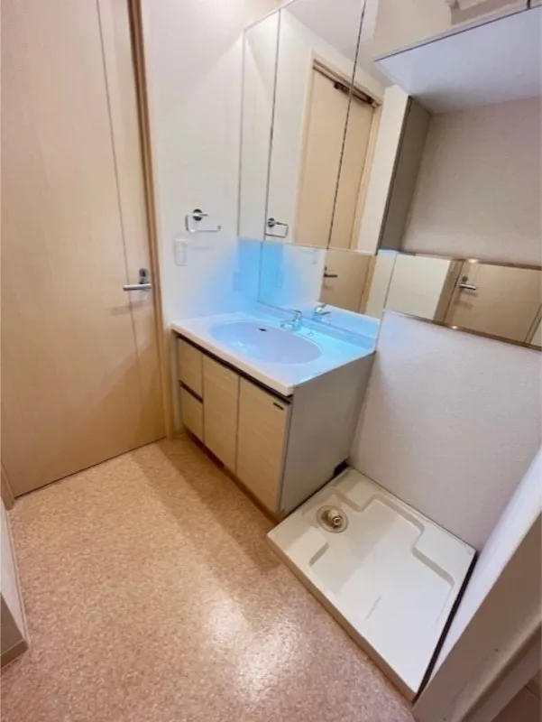 West Park Tower Ikebukuro - Interior - ["Flooring", "Floor", "Interior design"]