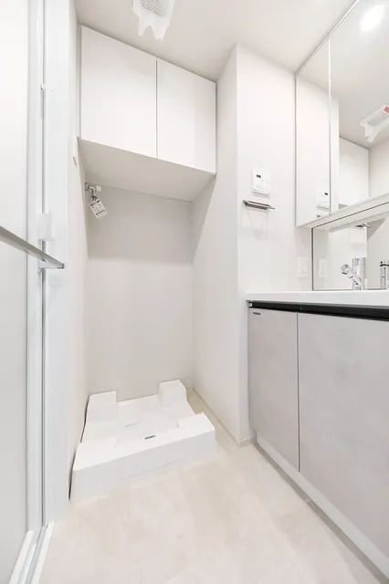 Urbanex Kinshi Park III - Interior - ["Flooring", "Wall", "Floor"]