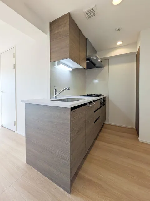 Comforia Liv Hirai MUTIO - Interior - ["Flooring", "Kitchen", "Floor"]