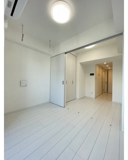 Comforia Liv Ueno - Interior - ["Flooring", "Floor", "Ceiling"]