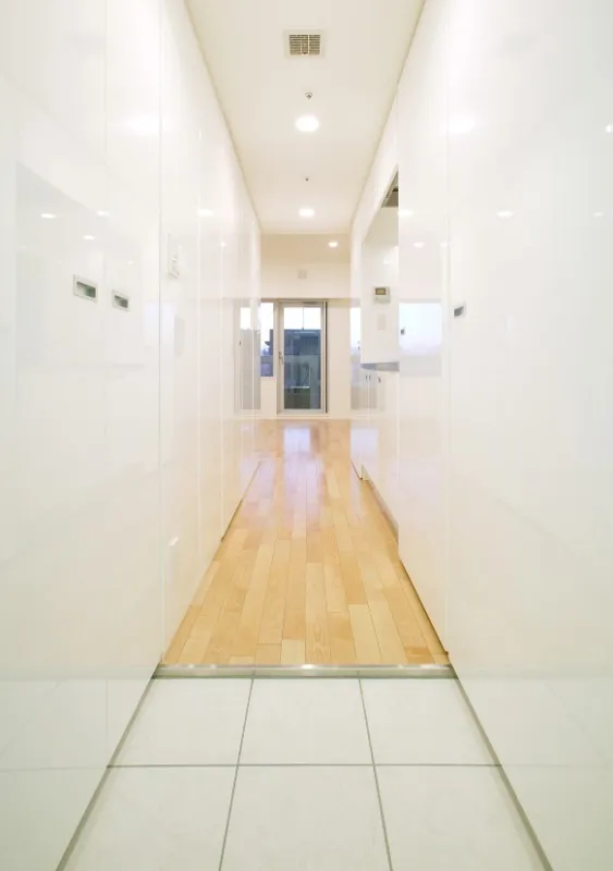 Castalia Otsuka - Interior - ["Building", "Tile flooring", "Door"]