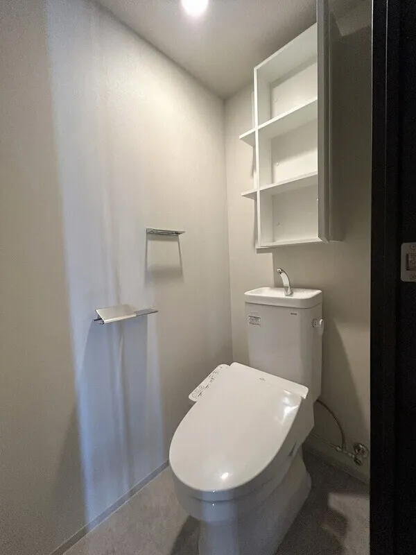 Blanchiesta Kiba - Interior - ["Plumbing fixture", "Flooring", "Floor"]