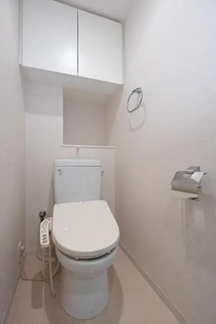 KDX Residence Nihonbashi Suitengu - Interior - ["Toilet seat", "Toilet", "Plumbing fixture"]