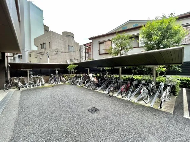 Residia Ikebukuro - Other - ["Building", "Sky", "Plant"]