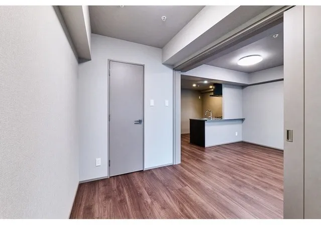 Comforia Liv Hatchobori - Interior - ["Floor", "Apartment", "Ceiling"]