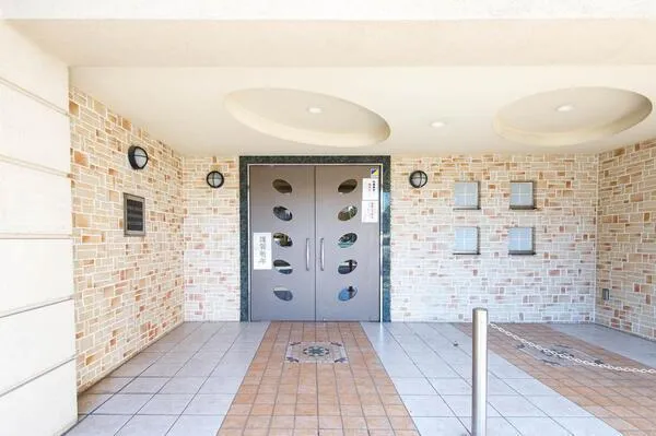 Stage Grande Sangenjaya Azil Court - Exterior - ["Concrete", "Tile Flooring", "Building material"]