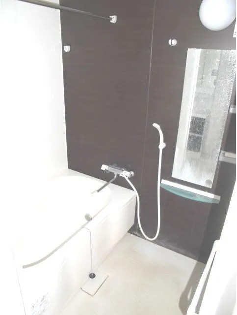 Victor Okusawa - Interior - ["Plumbing fixture", "Bathroom", "Flooring"]