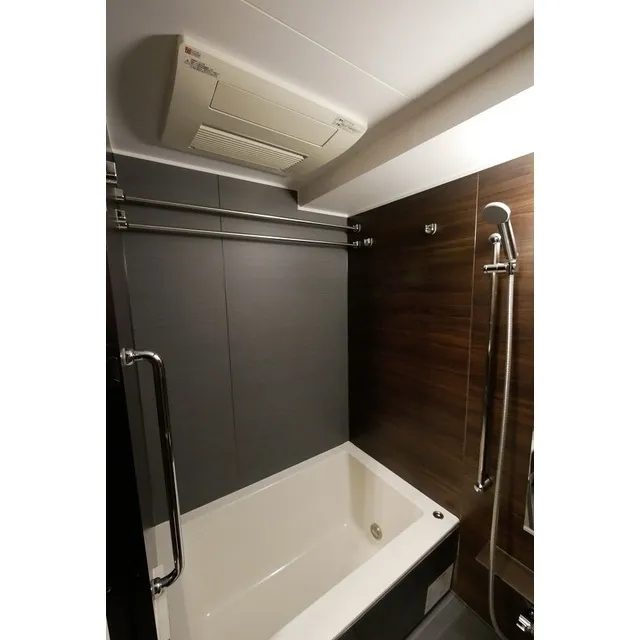 Comforia Shinjuku East Side Tower - Interior - ["Property", "Room", "Bathroom"]