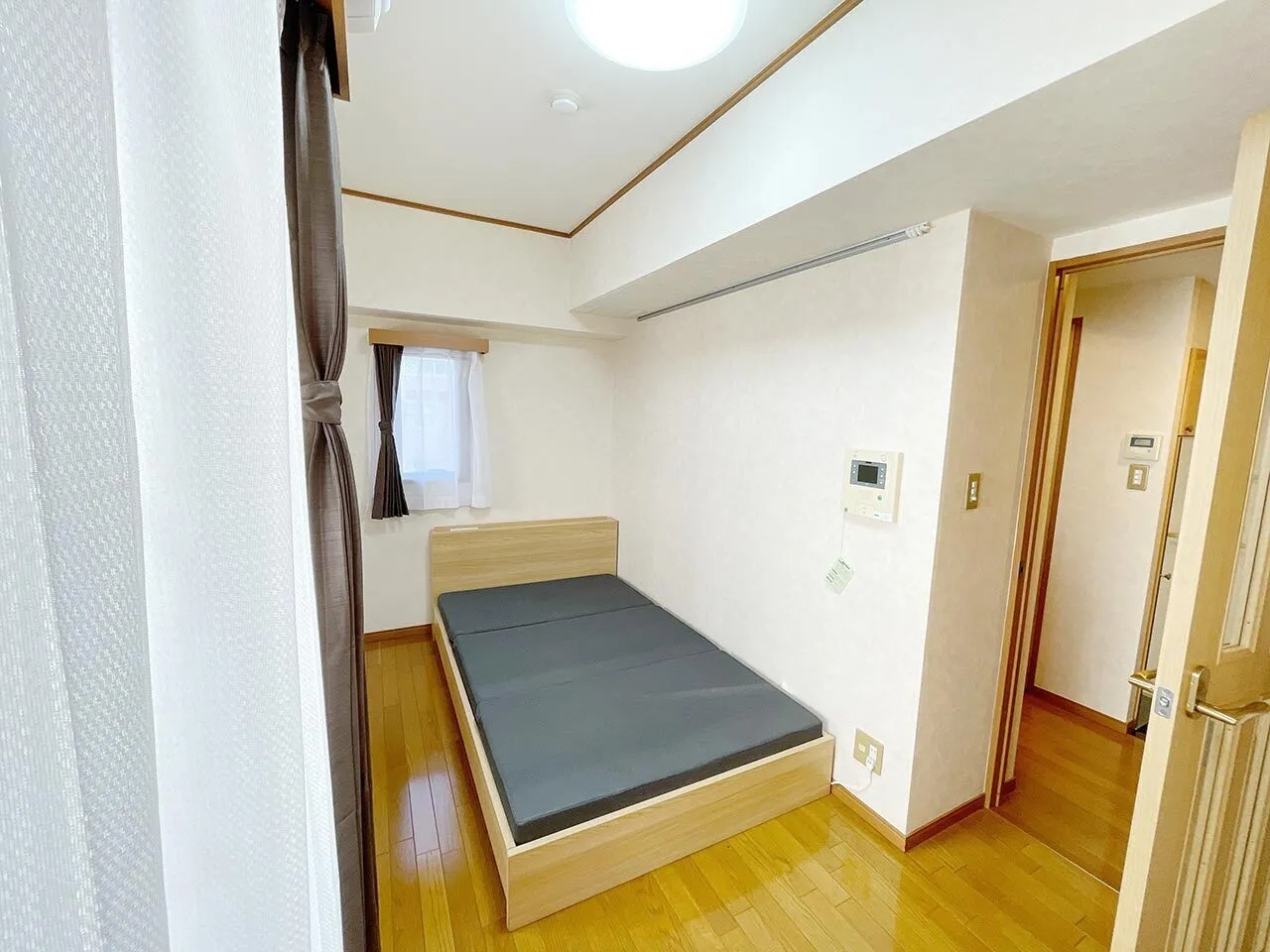 Mynavi STAY Miraie Chiyoda Sanbancho - Interior - ["Wood", "Flooring", "Floor"]