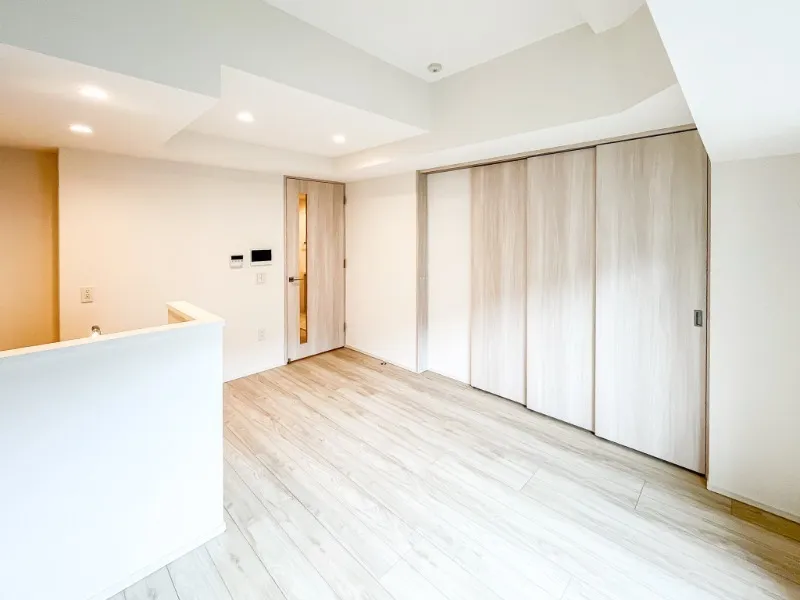 Prince Due Kamiya - Interior - ["Flooring", "Floor", "Wood"]