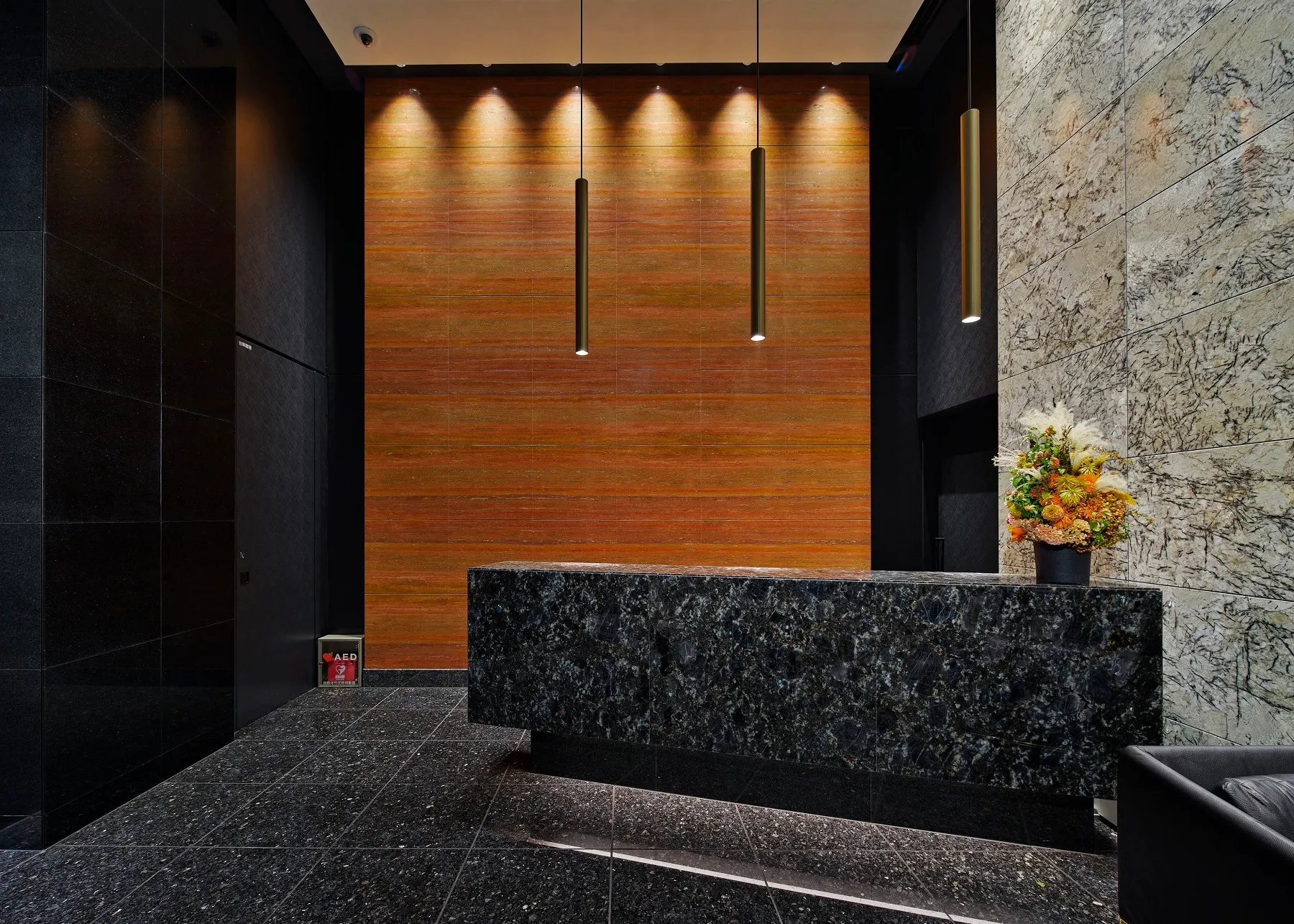 La Tour Shinjuku Annex - Other - ["Plant", "Wood", "Orange"]