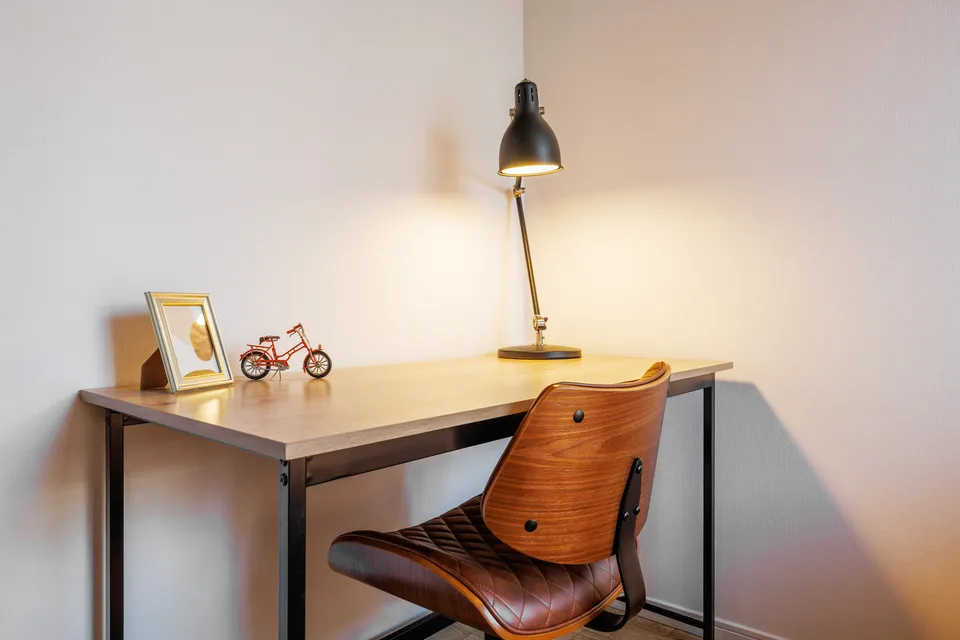 Hmlet Bunkyo Korakuen - Interior - ["Furniture", "Desk", "Table"]