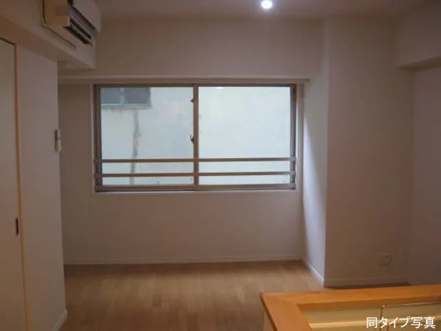 Comforia Nihonbashi - Interior - ["Window", "Building", "Fixture"]