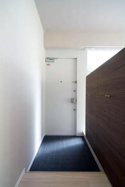 Gardenier Kinuta WEST - Interior - ["Building", "Fixture", "Wood"]