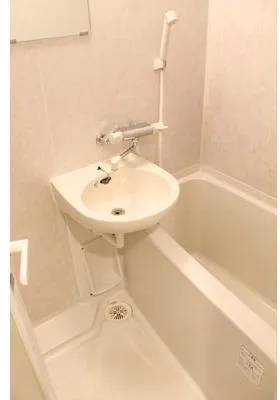 Parkwell Azabu Juban Building 2 - Interior - ["Plumbing fixture", "Flooring", "Floor"]