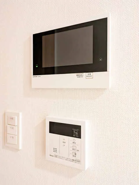 RJR Precia Kamata - Interior - ["Electronic device", "Technology", "Electronics"]