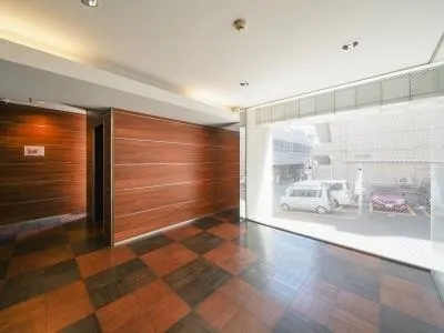 Premier Stage Mita Keio University Front - Exterior - ["Flooring", "Ceiling", "Floor"]