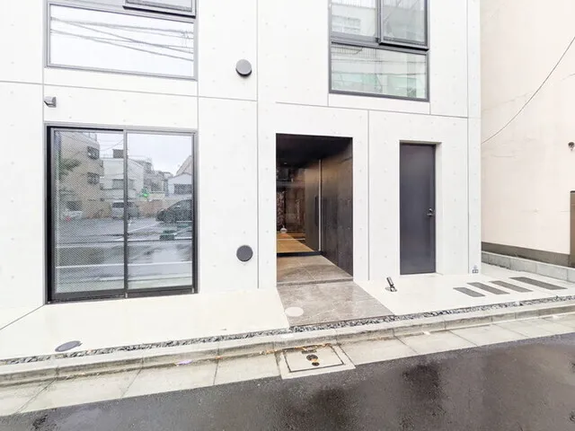 CLK Higashijujo - Exterior - ["Apartment", "Urban design", "Composite material"]